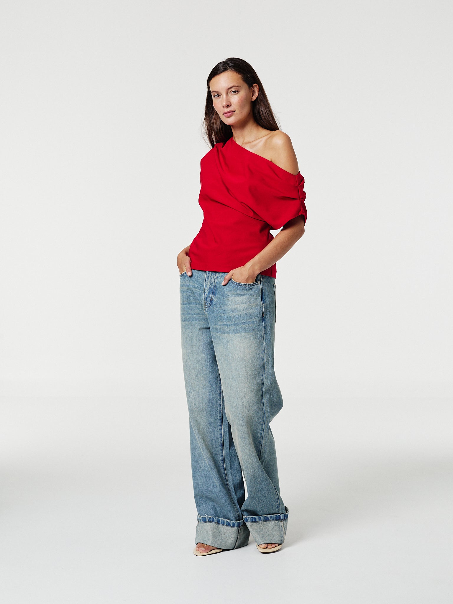 ISABELLE OFF SHOULDER TOP RED – LEWIS & MELLY
