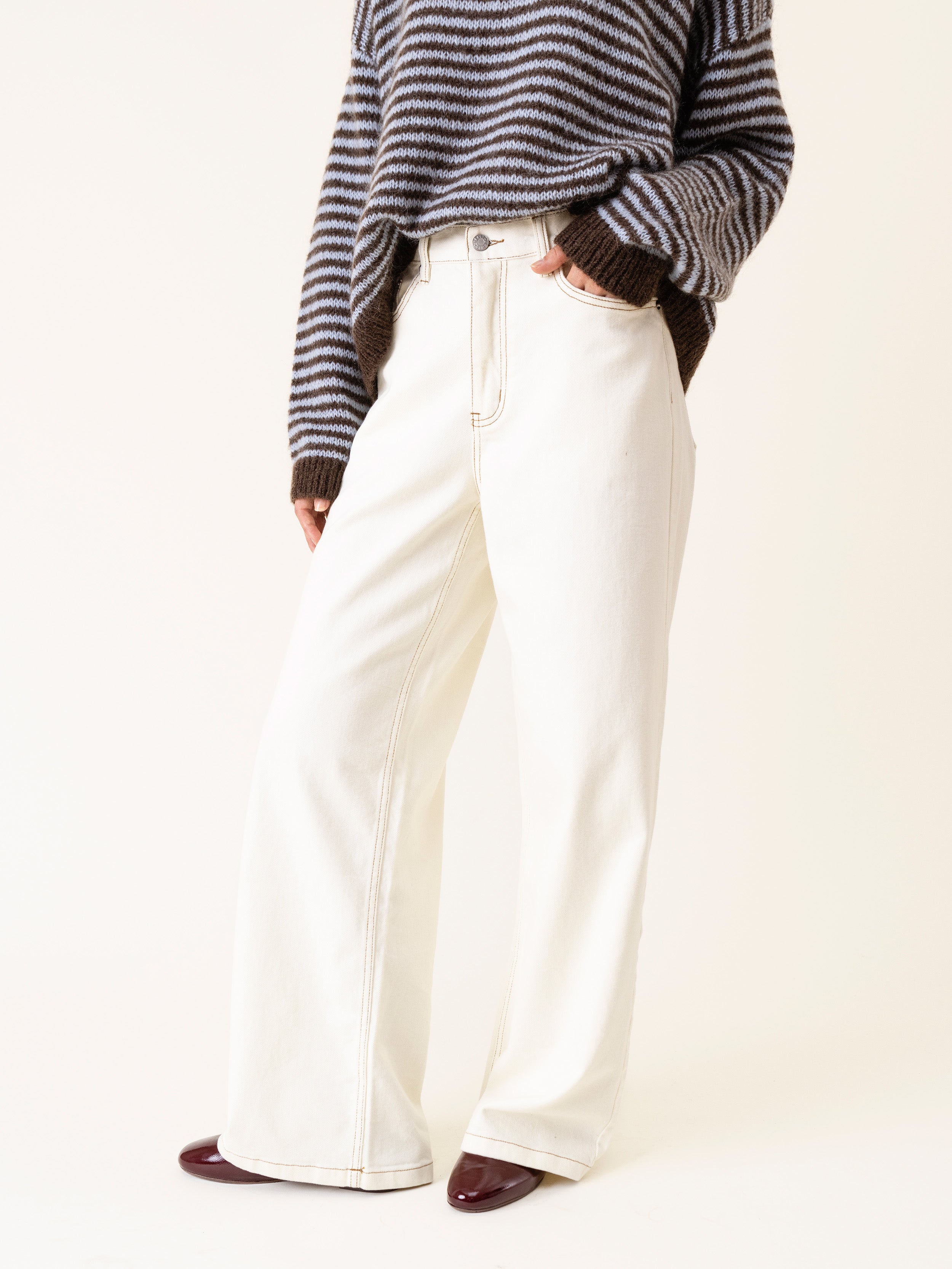 CONTRAST STITCHING DENIM TROUSERS ECRU – LEWIS & MELLY