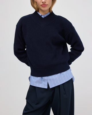 PADDED V-NECK SWEATER NAVY BLUE