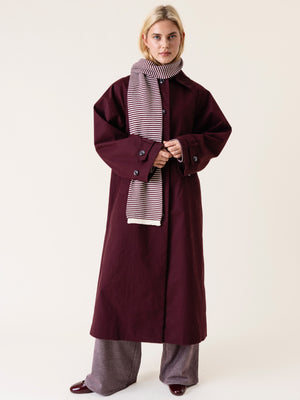 PLEATED LARA TRENCHCOAT BURGUNDY