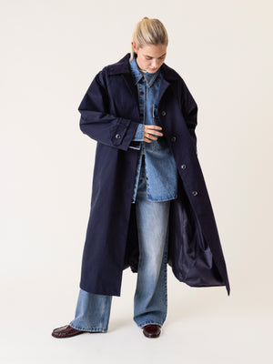 PLEATED LARA TRENCHCOAT NAVY BLUE