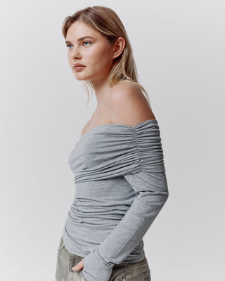 OFF-SHOULDER STRETCHY TOP LIGHT GREY – LEWIS & MELLY