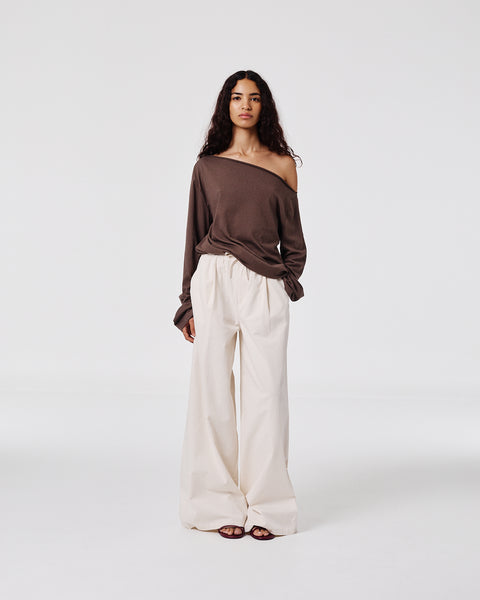 NEW YORK OFF SHOULDER T-SHIRT BROWN – LEWIS & MELLY