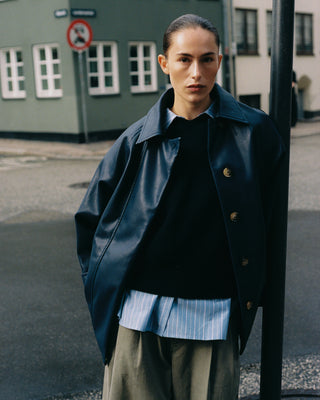 LEATHER PLEATED LARA JACKET NAVY BLUE