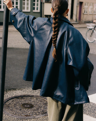 LEATHER PLEATED LARA JACKET NAVY BLUE