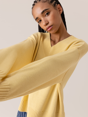 MARY V-NECK SWEATER YELLOW