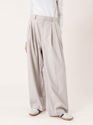 RELAXED PLEATED TROUSERS BEIGE